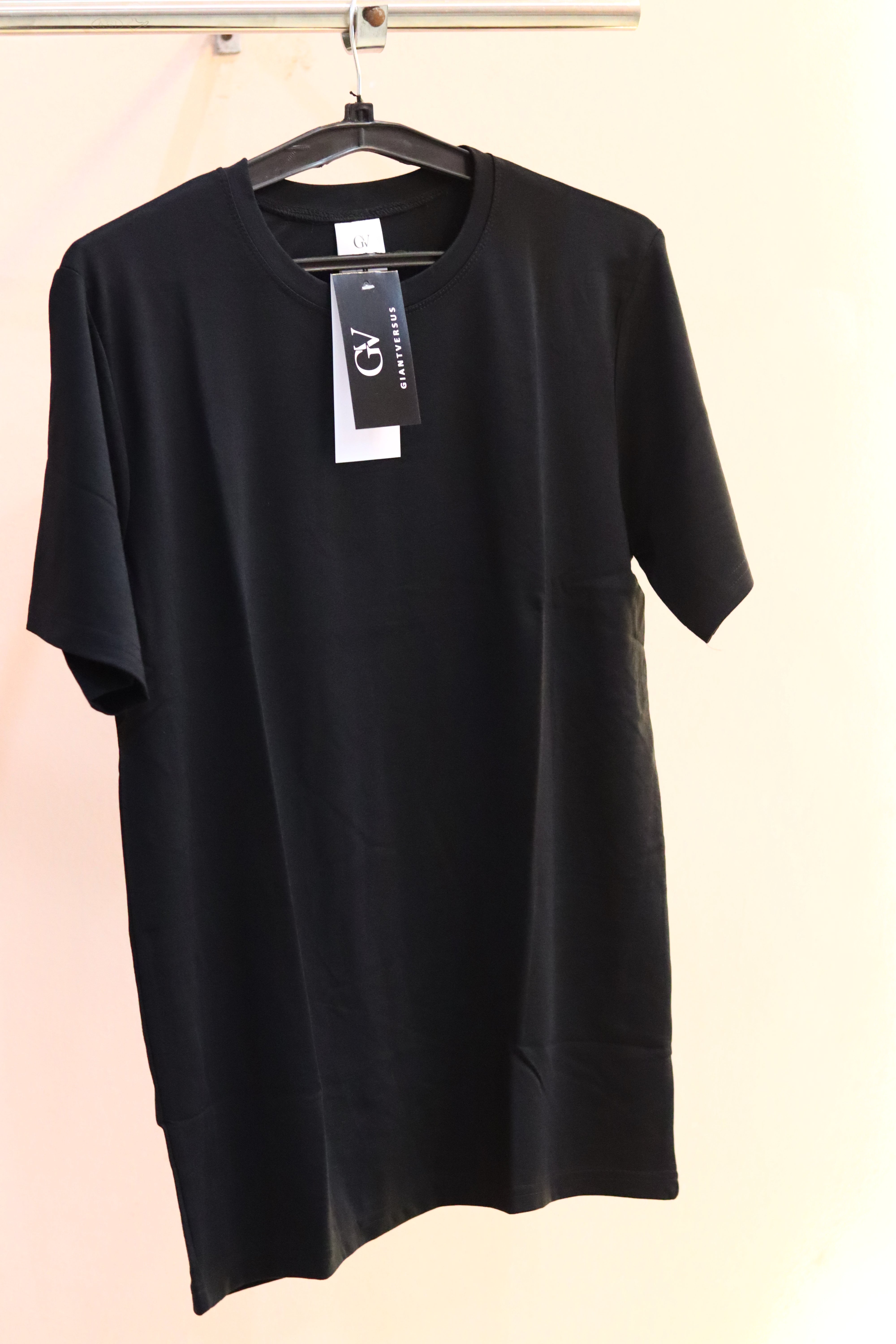 REGULAR FIT PLAIN T-SHIRT